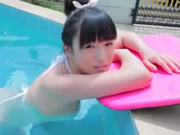 傲人D奶酥胸及性感翹臀 大島珠奈